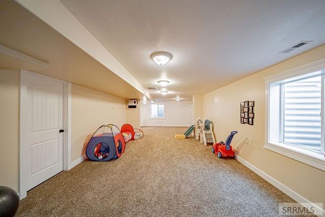1944 Lexington Avenue, Idaho Falls, ID 83404