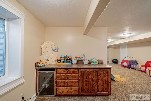 1944 Lexington Avenue, Idaho Falls, ID 83404