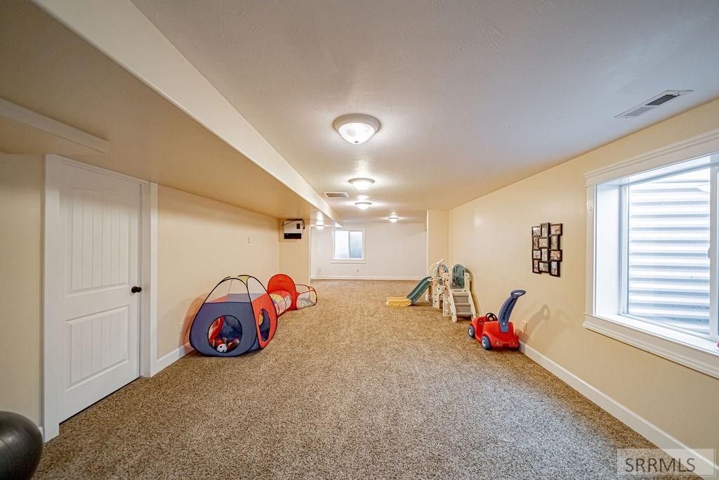 Image 29 of property listing at 1944 Lexington Avenue, Idaho Falls, ID 83404
