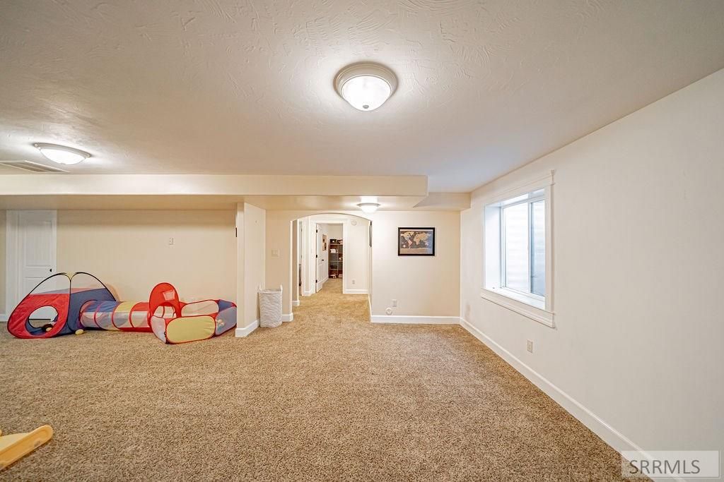 Image 32 of property listing at 1944 Lexington Avenue, Idaho Falls, ID 83404