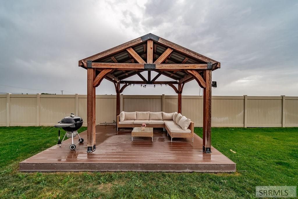 Image 38 of property listing at 1944 Lexington Avenue, Idaho Falls, ID 83404