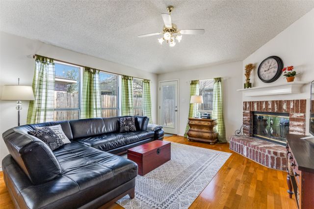 8100 Iris Circle, Fort Worth, TX 76137