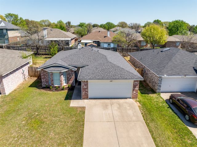 8100 Iris Circle, Fort Worth, TX 76137