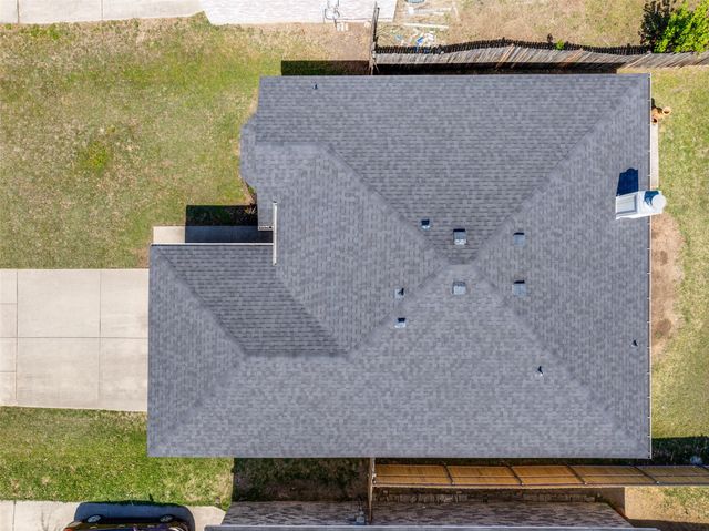 8100 Iris Circle, Fort Worth, TX 76137