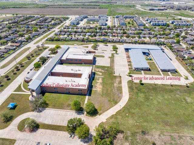 8100 Iris Circle, Fort Worth, TX 76137