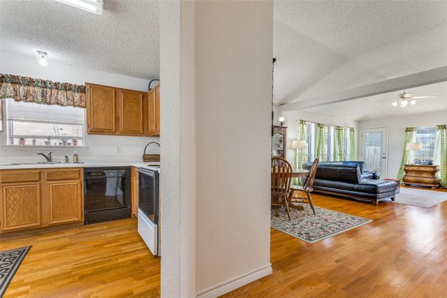 8100 Iris Circle, Fort Worth, TX 76137