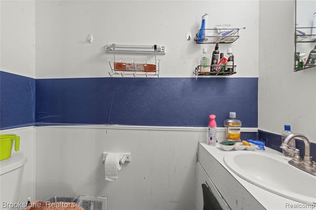 29434 Walker Drive, Warren, MI 48092