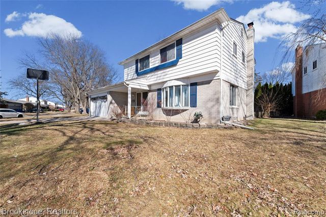 29434 Walker Drive, Warren, MI 48092