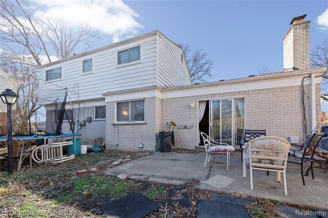 29434 Walker Drive, Warren, MI 48092