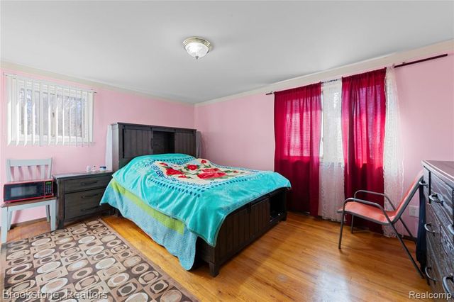 29434 Walker Drive, Warren, MI 48092