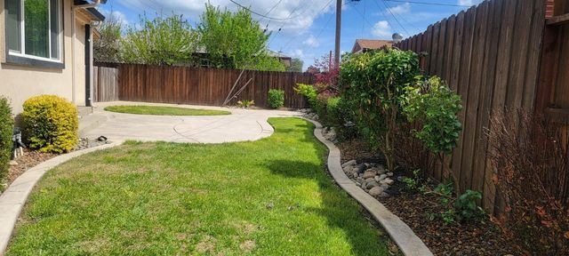 702 Elm Ave, Galt, CA 95632