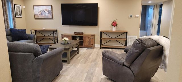 702 Elm Ave, Galt, CA 95632