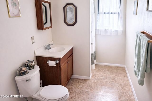 1233 Audubon Drive, Toms River, NJ 08753