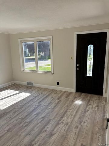 21935 Tulane Avenue, Farmington, MI 48336