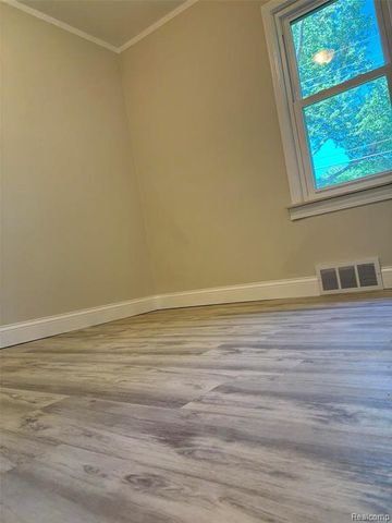 21935 Tulane Avenue, Farmington, MI 48336