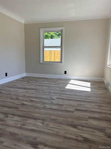21935 Tulane Avenue, Farmington, MI 48336