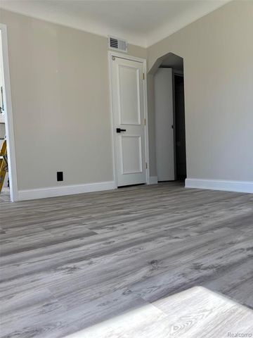 21935 Tulane Avenue, Farmington, MI 48336