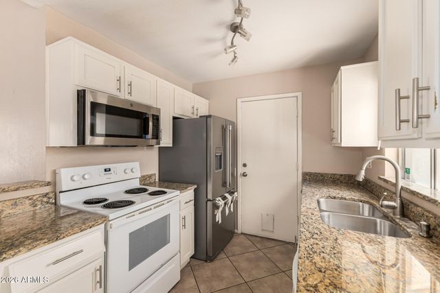 7006 S 45TH Street, Phoenix, AZ 85042