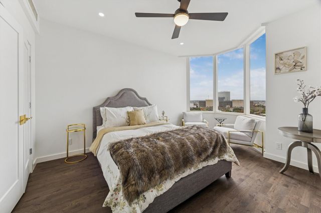 5555 Del Monte Drive 1404, Houston, TX 77056