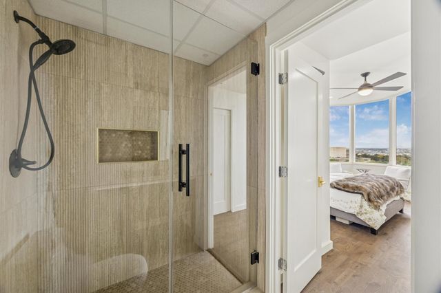 5555 Del Monte Drive 1404, Houston, TX 77056