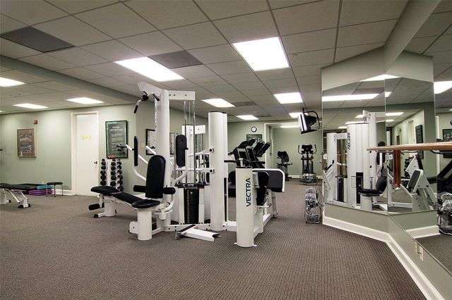 5555 Del Monte Drive 1404, Houston, TX 77056