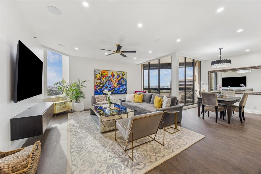 5555 Del Monte Drive 1404, Houston, TX 77056