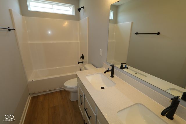 4120 Helm's Mill Drive, Mccordsville, IN 46055