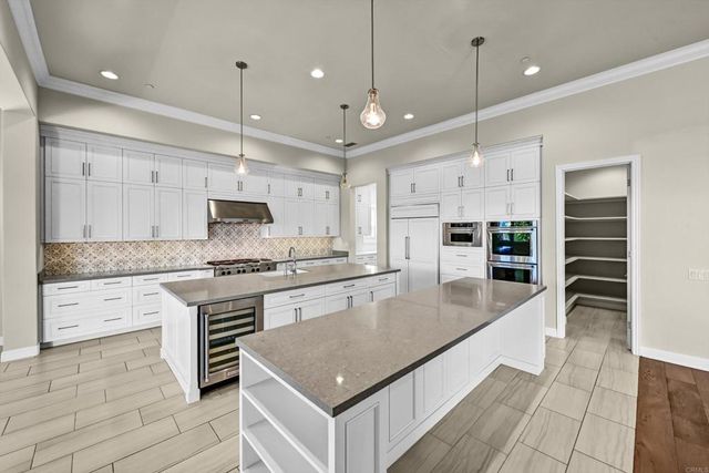 2571 Glasgow Drive, Carlsbad, CA 92010