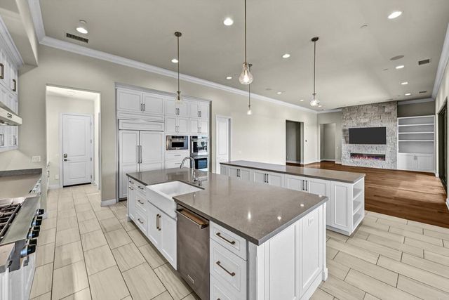 2571 Glasgow Drive, Carlsbad, CA 92010