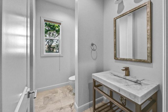2571 Glasgow Drive, Carlsbad, CA 92010