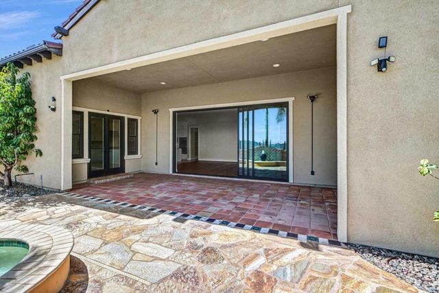 2571 Glasgow Drive, Carlsbad, CA 92010