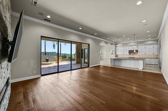 2571 Glasgow Drive, Carlsbad, CA 92010