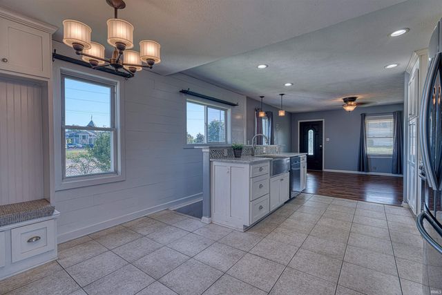 2316 Garrison Avenue, Evansville, IN 47711