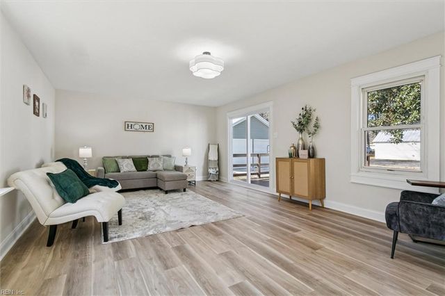 1040 Poquoson AVE, Poquoson, VA 23662