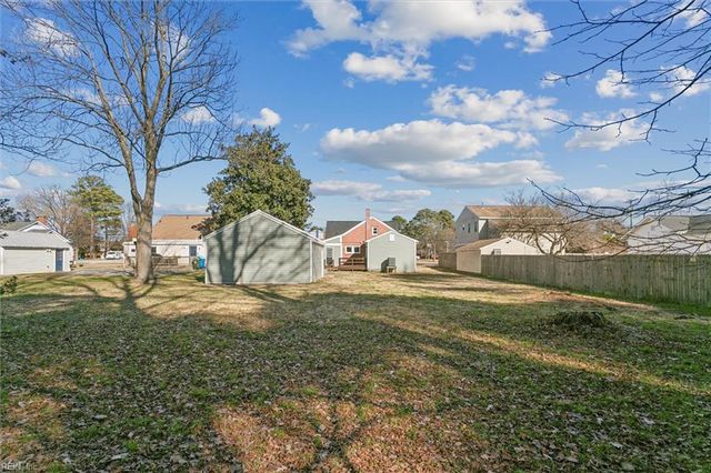 1040 Poquoson AVE, Poquoson, VA 23662