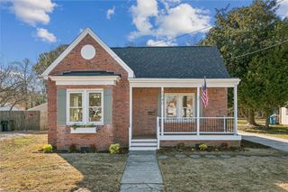 1040 Poquoson AVE, Poquoson, VA 23662