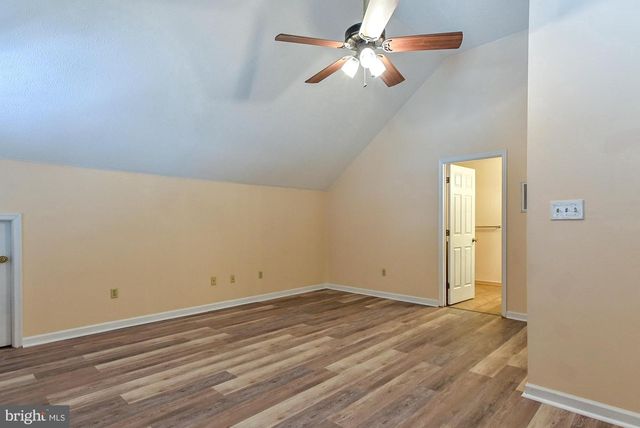 103 CANDLEWICK CT, Martinsburg, WV 25401