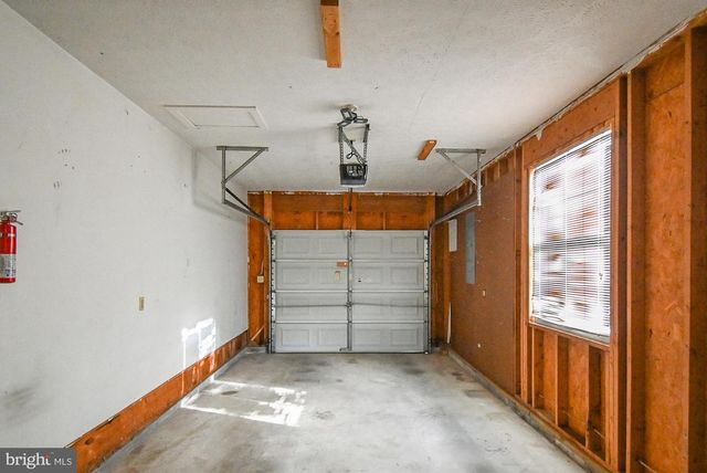 103 CANDLEWICK CT, Martinsburg, WV 25401