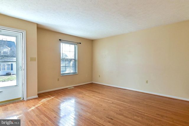 103 CANDLEWICK CT, Martinsburg, WV 25401