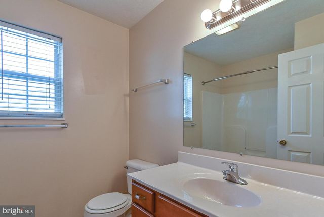 103 CANDLEWICK CT, Martinsburg, WV 25401