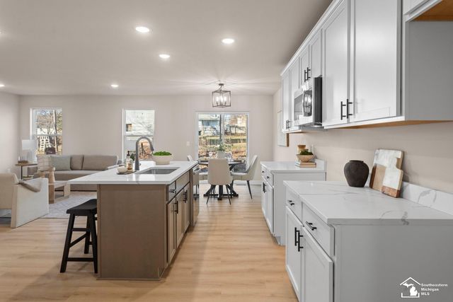 733 Jefferson Lane, Milan, MI 48160