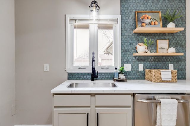 443 S Callahan Dr, Wichita, KS 67209