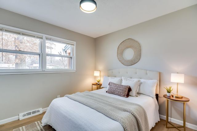 443 S Callahan Dr, Wichita, KS 67209