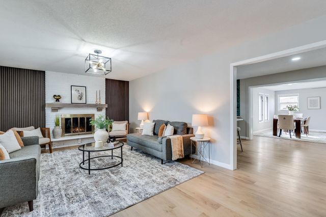 443 S Callahan Dr, Wichita, KS 67209