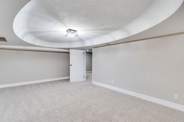 443 S Callahan Dr, Wichita, KS 67209