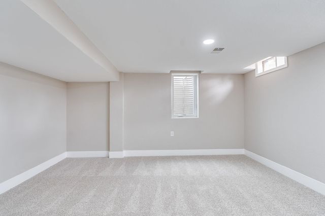 443 S Callahan Dr, Wichita, KS 67209