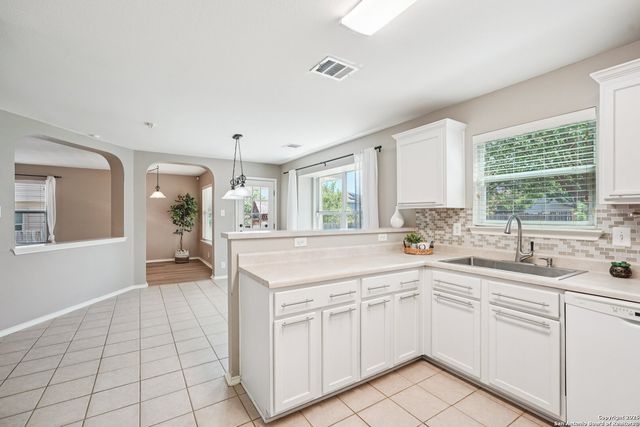 614 Granite Cliff, San Antonio, TX 78251