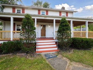 260 S Dexter Street, Pinckney, MI 48169