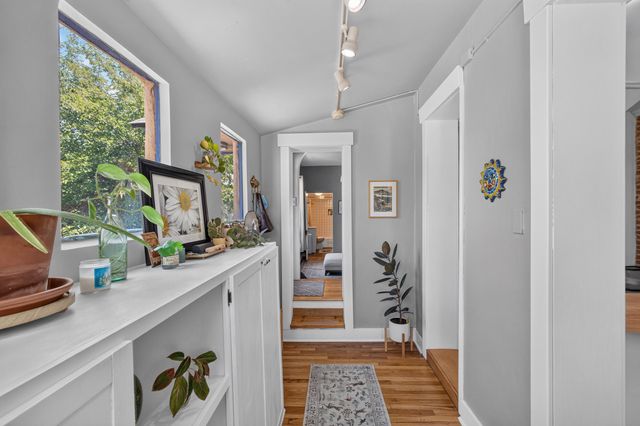 415 Edith Boulevard SE, Albuquerque, NM 87102