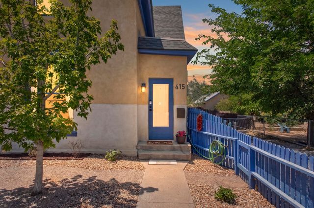 415 Edith Boulevard SE, Albuquerque, NM 87102